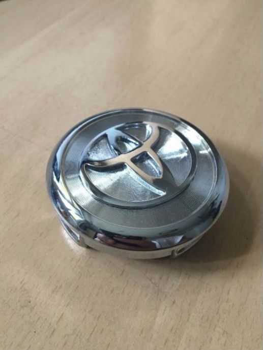 Колпачки на литые диски Toyota 63мм/57мм
