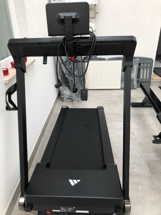 Passadeira de Correr AdidasT-24c+Bluetooth-NOVO . 700€