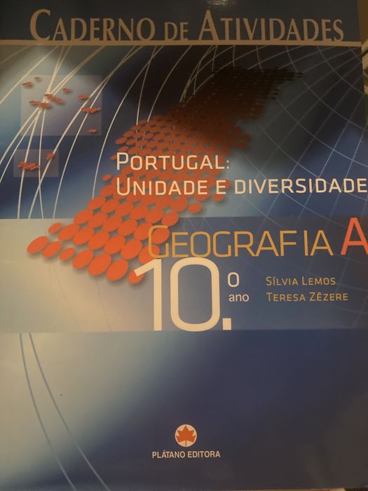 Cadernos de atividades de diversas disciplinas 10° e 11°
