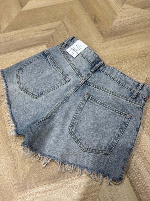 Джинсовые шорты Zara