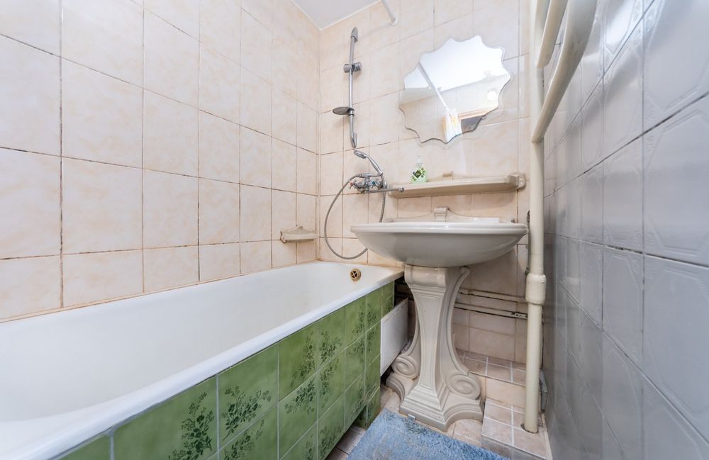 Подобово,погодинно, 2к. метро Лівобережна 5 хв пішки