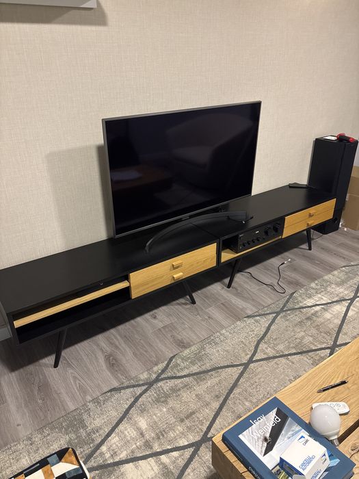 Dois móveis aparadores da AREA