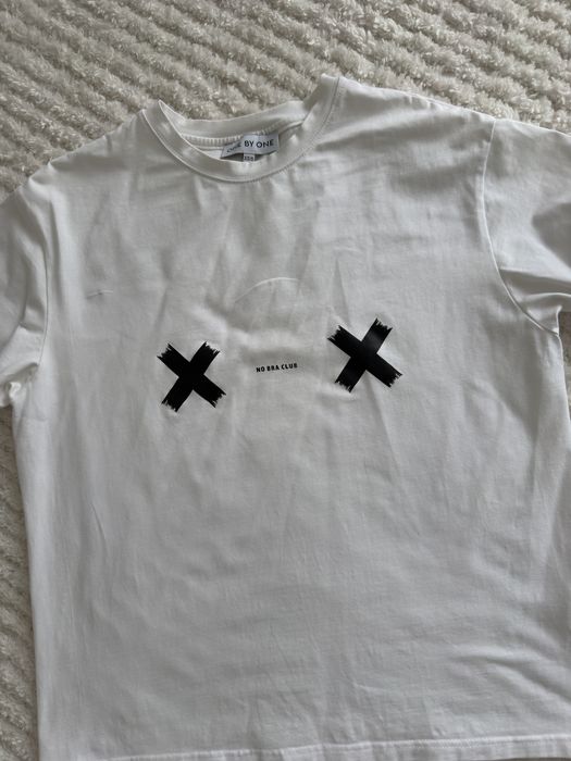 Футболка one by one
