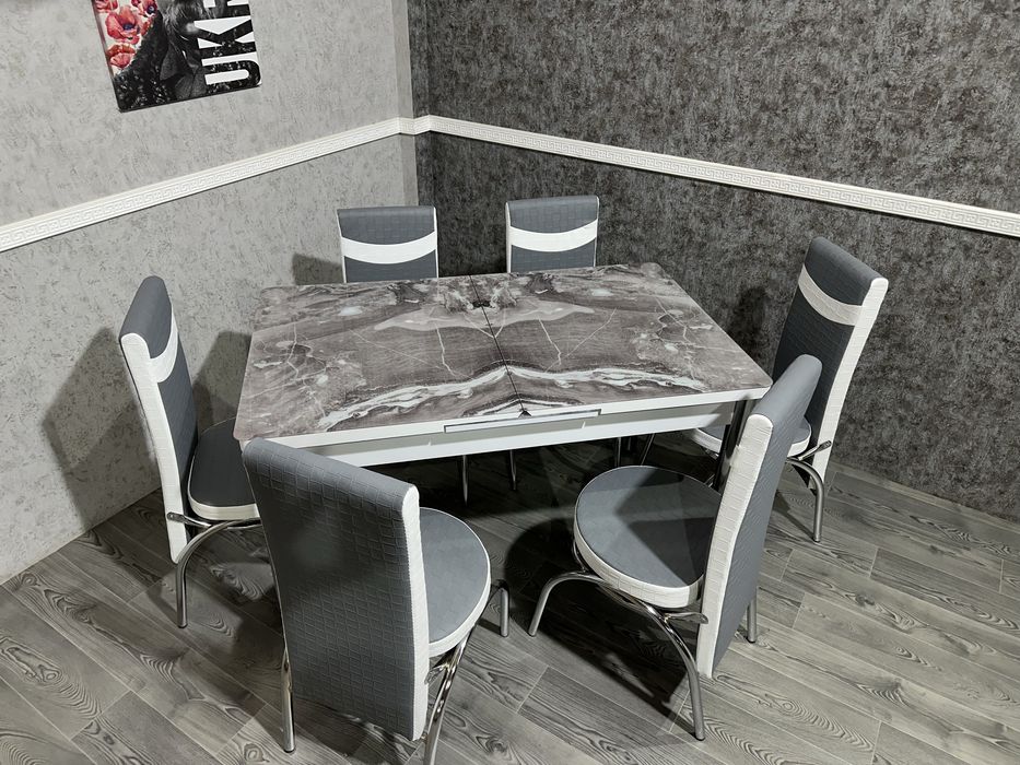 Продаємо комплекти на кухню столову за гартованого скла 3d малюнок