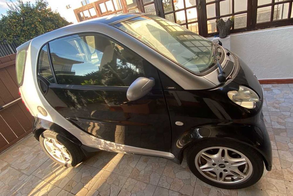 Smart Fortwo • 2004 • Diesel • 168.000 km • Sem acidentes