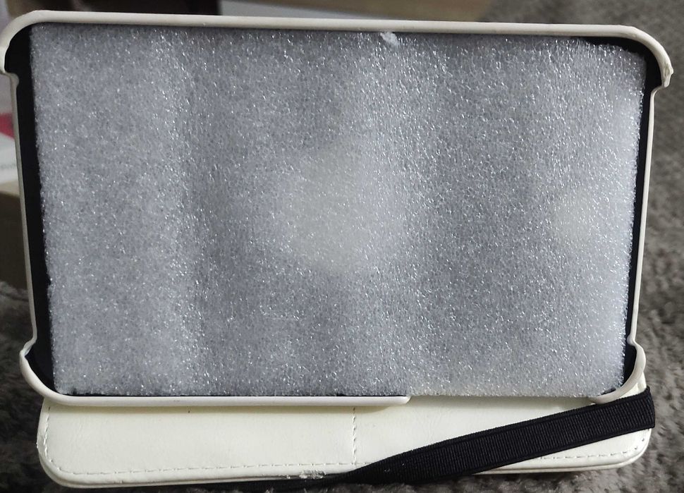 New White Tablet Case 7"64752396296066121