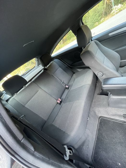 Opel Astra H GTC 1.9