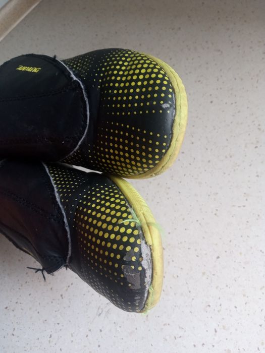 (4) Zestaw buty dla chłopca 31 wkładka 20,5 cm uszkodzone
