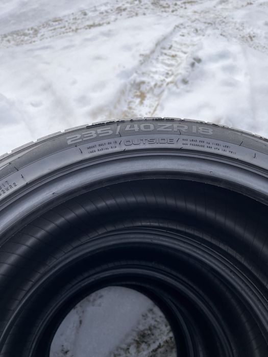 Літня резина nokian 235.40 18 в гарному стані