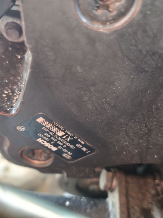 Vendo caixa velocidades e bomba alta pressão BMW