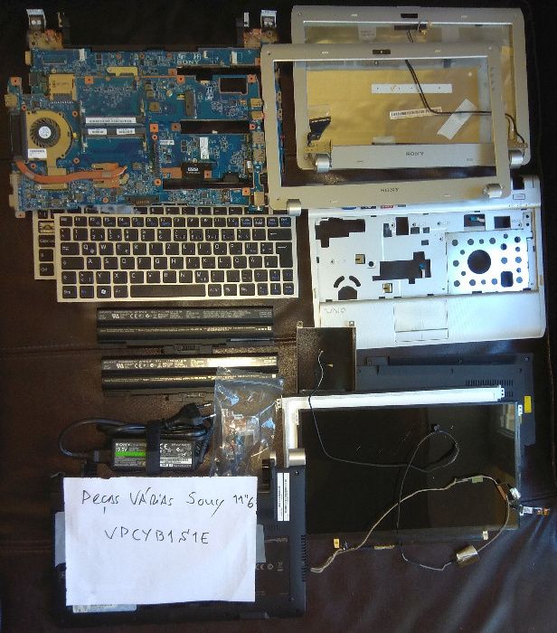 Notebook Sony vaio serie VPCYB para peças (Material diverso)64738999510529120