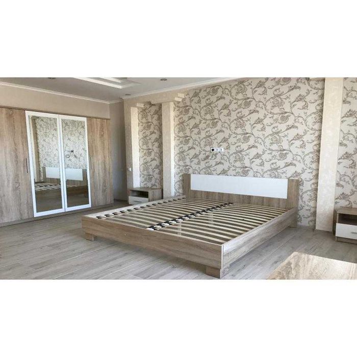 Нова Спальня дуб самоа ліжко + ламелі шафа 4 дв тумби