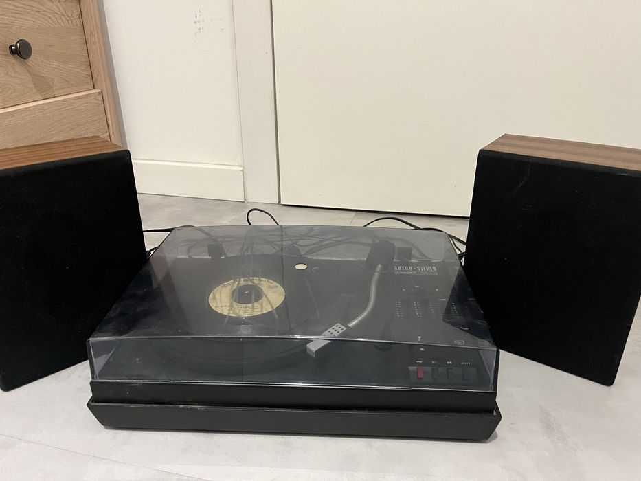 Kolekcja winyli + gramofon Artur Stereo WG-903 + 2 głośniki