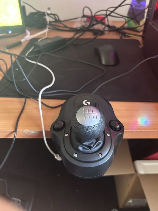 Volante logitech g29 + caixa de velocidades logitech