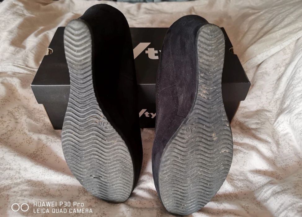 Czarne koturny Graceland