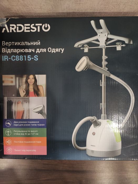 Відпарювач  для одягу,паровий утюг