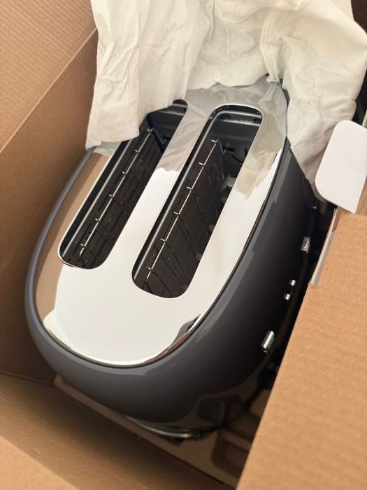 Torradeira Smeg nova