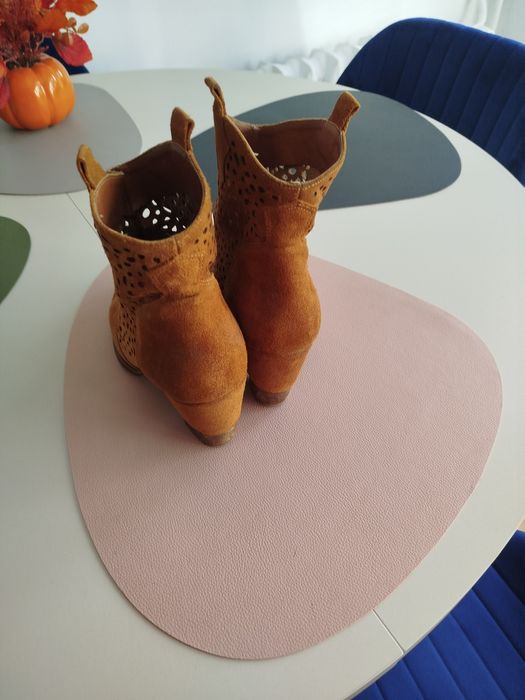 Damskie skórzane botki