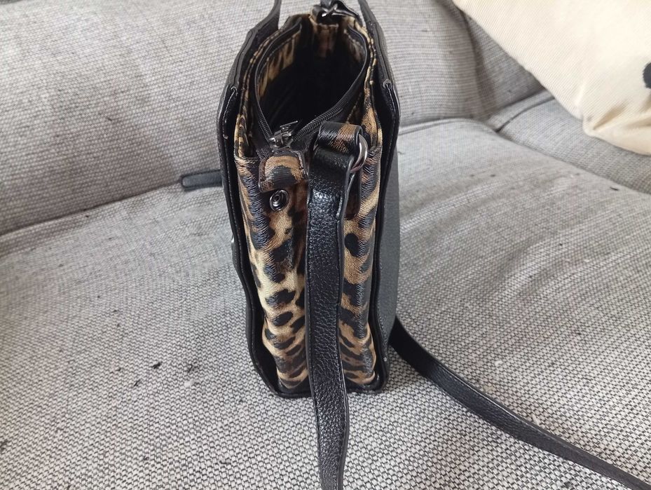 Black bag with snake-print side panels64309795060995121