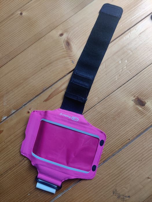 Różowe etui na telefon 15cm x 10 cm