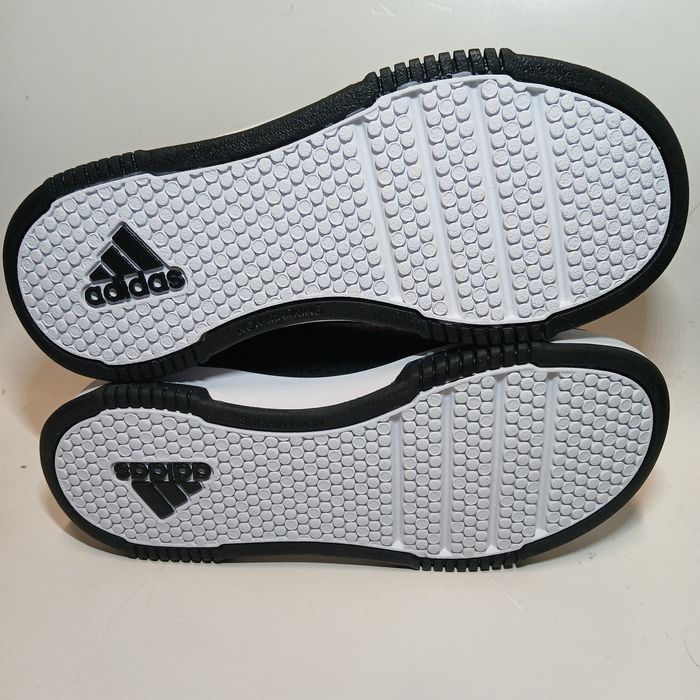 Adidas criança Tam: 32