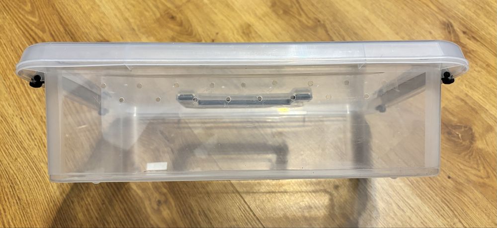 Pojemnik terrarium dla młodego węża + gratis tuba korkowa