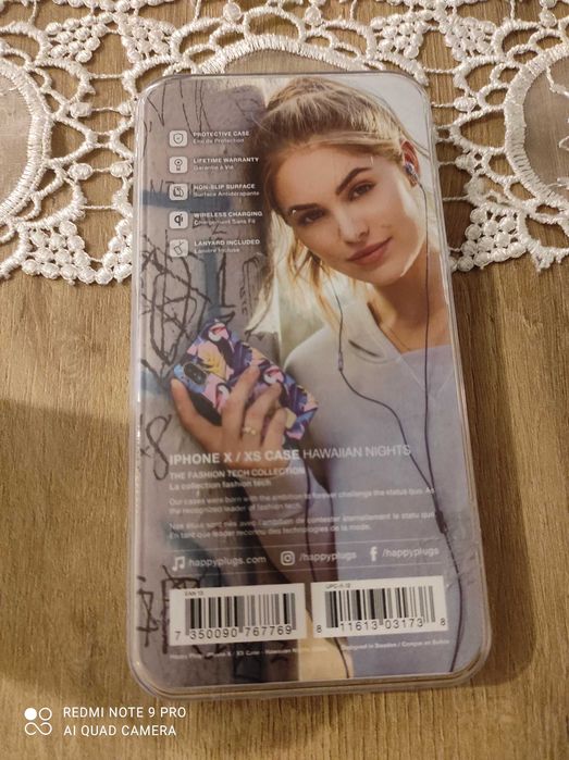 Etui na telefon Happy Plugs Slim Case Hawaiian Nights