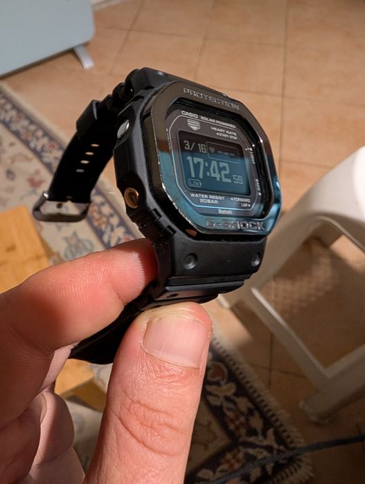Casio G Shock DW-H5600 + Garmin Instinct
