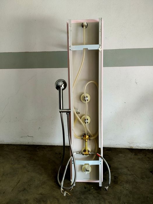 Coluna de chuveiro com hidromassagem cromado