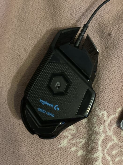 Logitech G502 Hero продаю