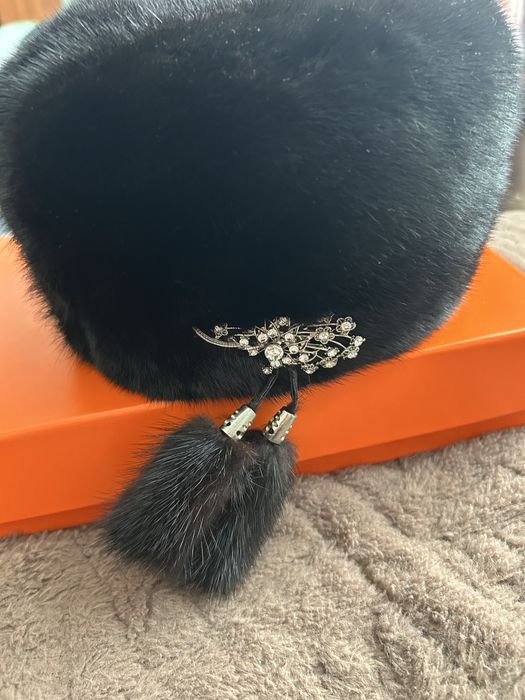 Шапка боярка норка с брошью