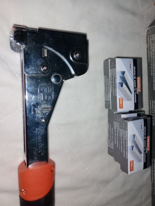 Hammer Stapler447179114330859521