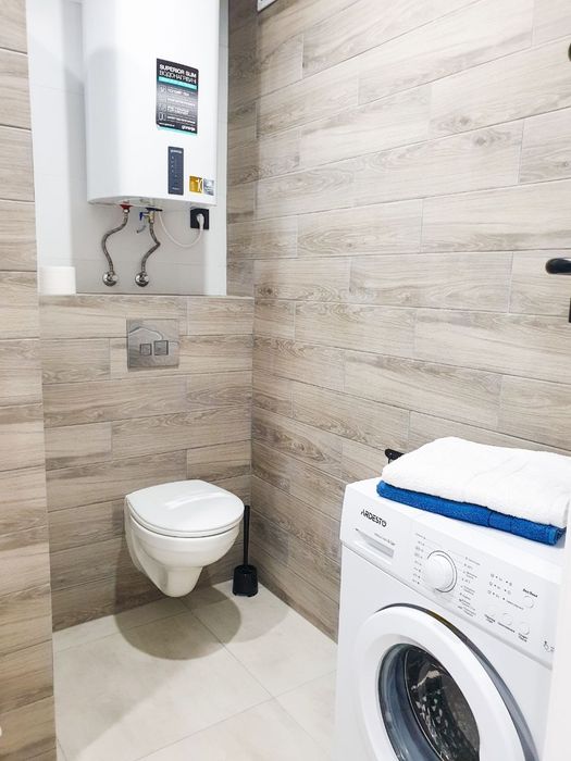 Свободна! Видовая новая квартира,  Бажана 17  м Бориспільська