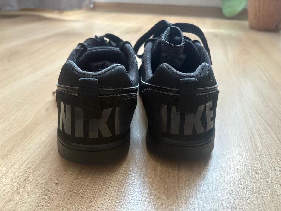 Buty damskie/uniwersalne /NIKE