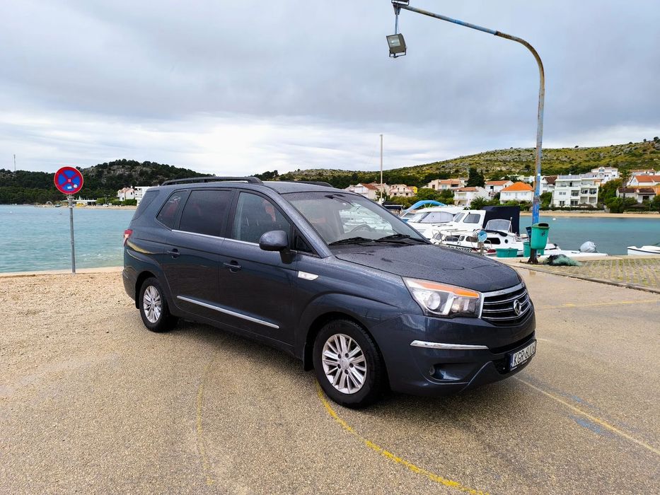 SsangYong/KGM Rodius 2015 SSANGYONG RODIUS 2.0 diesel niski przebieg