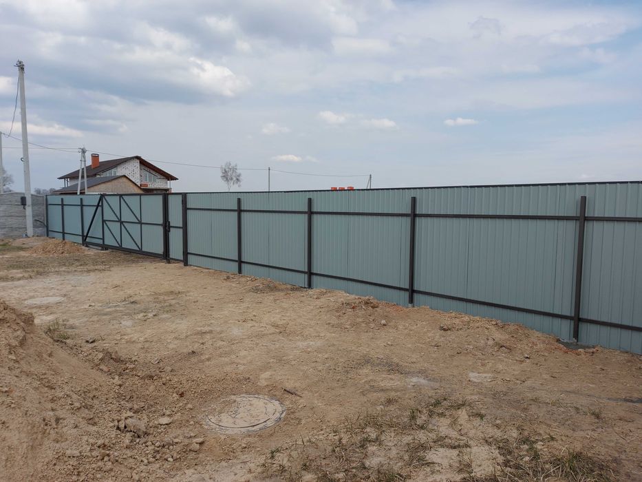 Продам ділянку с.Количівка 10км від Чернігова біля Десни, комунікації.