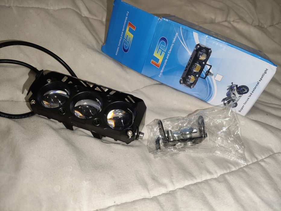 Світлодіодна фара на мотоцикл 12в, 24в,  лінза
