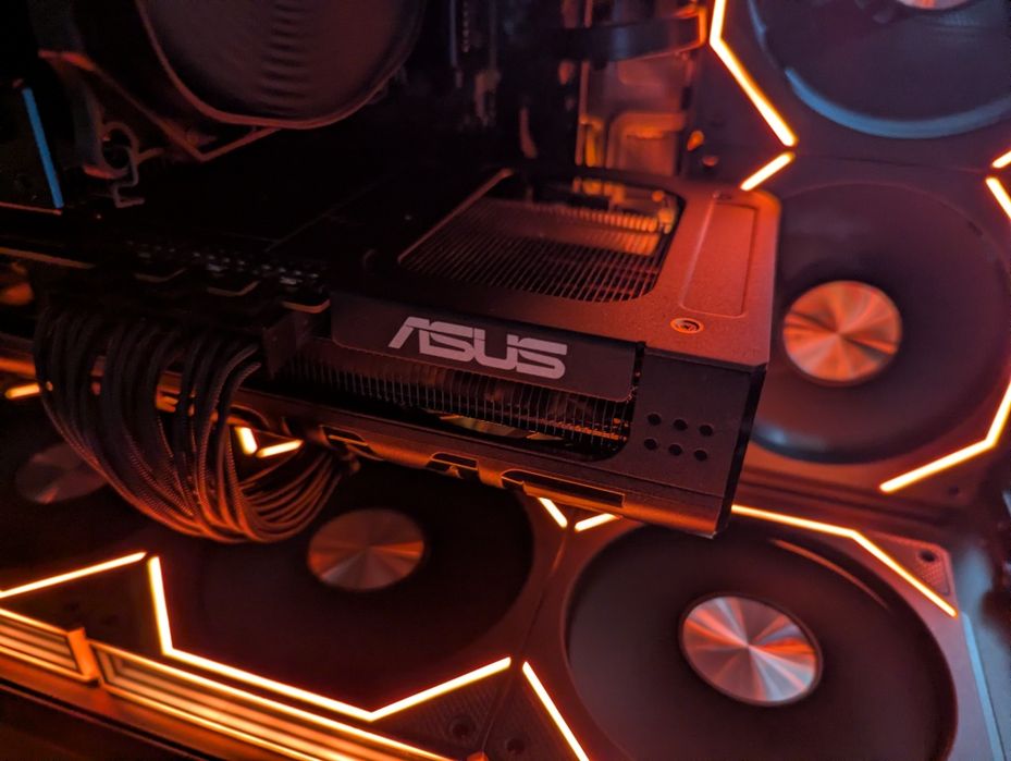 Radeon RX 9070 XT Asus Prime в ідеальному стані, без упаковки