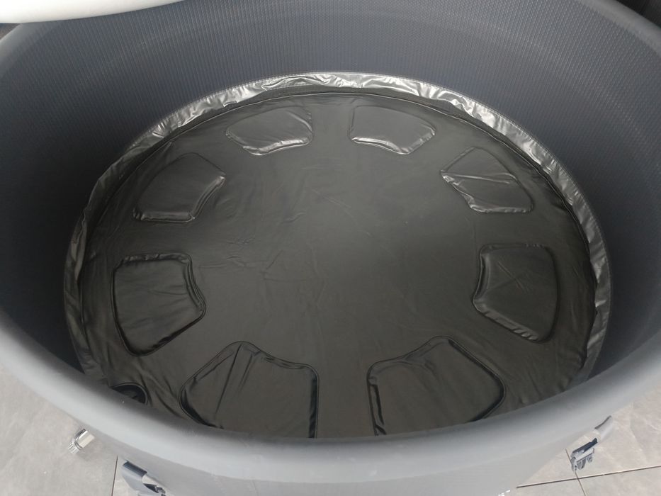 Pompowane / dmuchane   jacuzzi ogrodowe Mspa Mono   8 osobowe