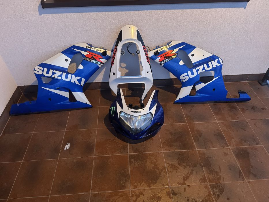 Suzuki gsxr 600/750 k1 k2 k3 owiewki plastiki czacha bok lampa przód