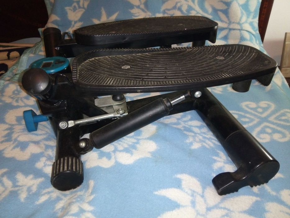 Máquina de ginástica em estado novo