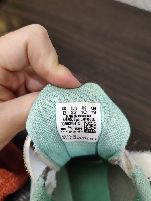 Кросівки PUMA.       .