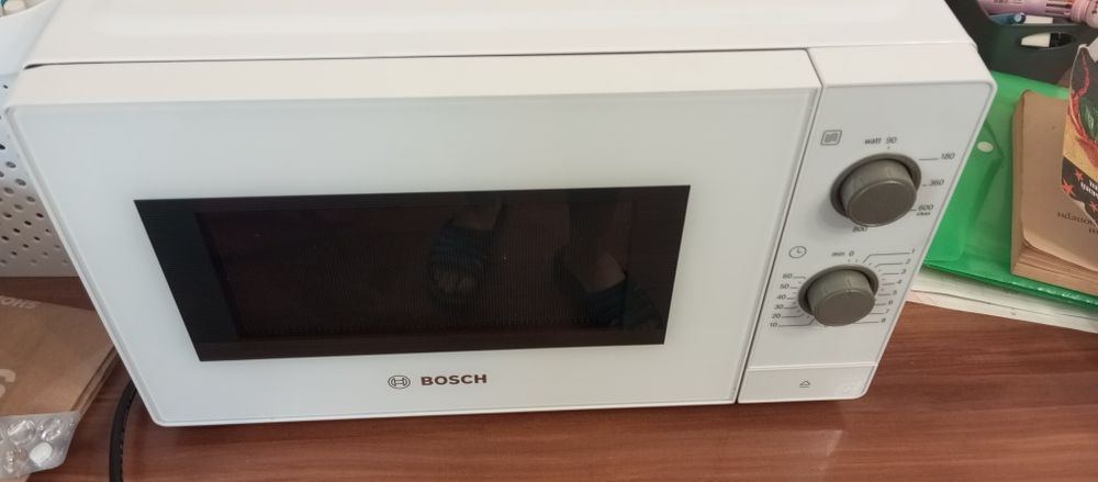Мікрохвильова піч bosch