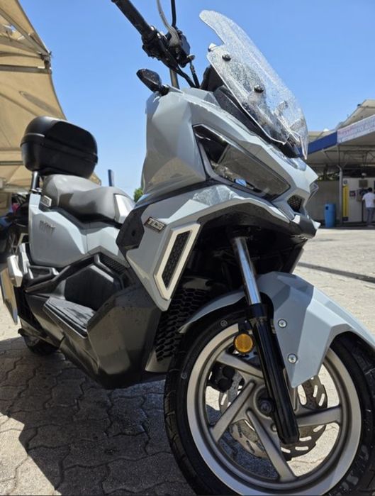 Scooter Sym Adx 125