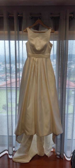Vestido de noiva (venda ou aluguer)