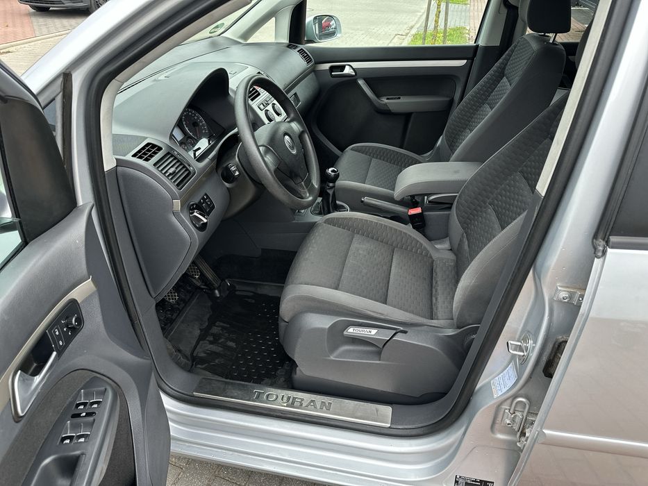 Vw Turan 1,9diesel LIFT 7foteli hak tempomat