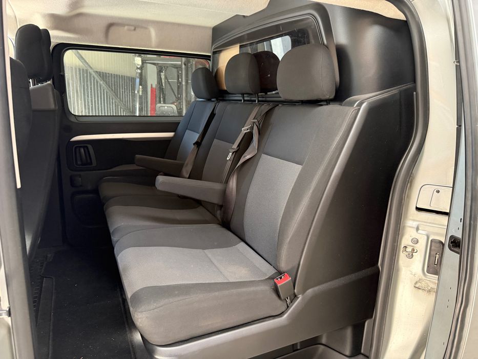 Peugeot Expert 6 Lugares