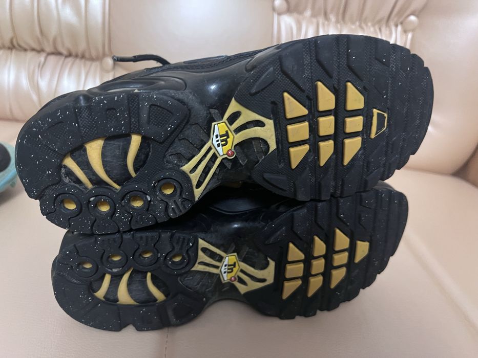 nike tn чорні  37/37,5 оригінал 1200 грн