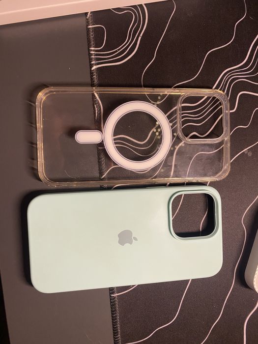 чохол на iPhone 14 pro max (див. друге фото)