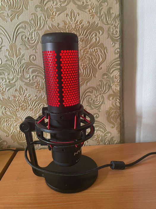 Microfone Gaming HYPERX Quadcast